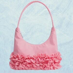 EUC. MOLLY GODDARD X BAGGU RUFFLE PINK SHOULDER BAG. SOLD OUT.ATTACHED KEY STRAP